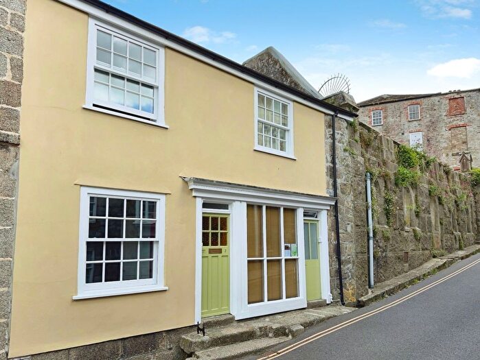 3 Bedroom Terraced House For Sale In Church Street, Helston, TR13