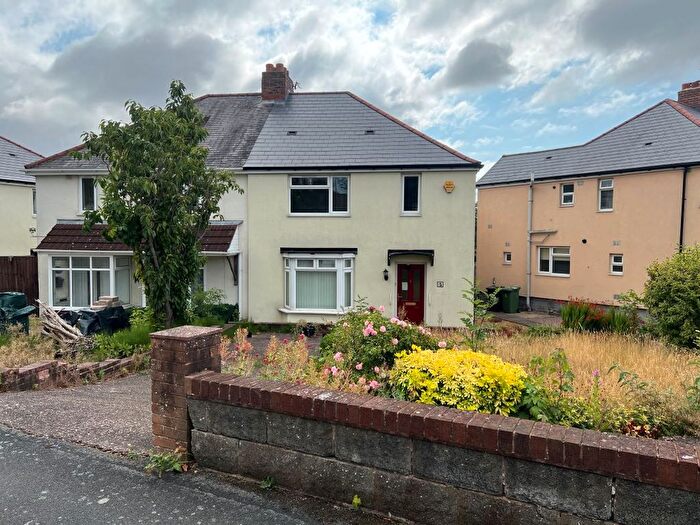 4 Bedroom Semi-Detached House For Sale In Mount Road, Pelsall, Walsall, WS3