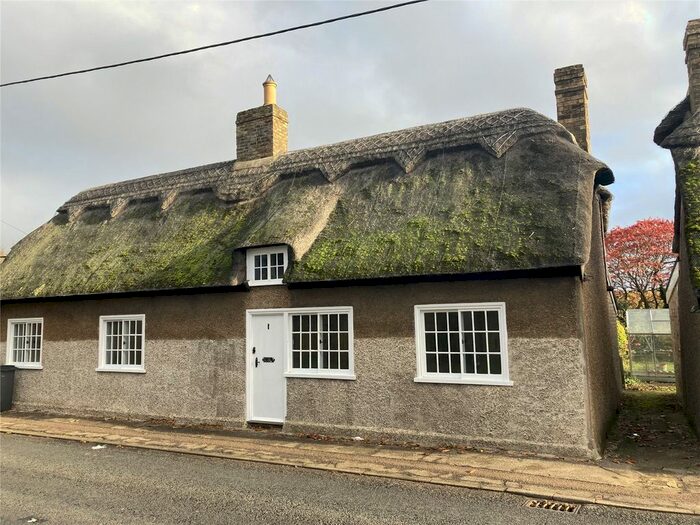 2 Bedroom Detached Bungalow To Rent In Little Barford, St. Neots PE19