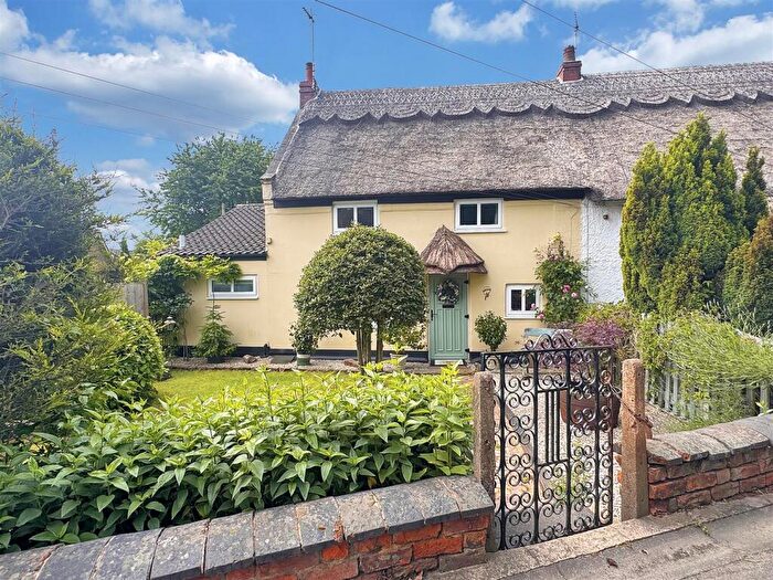 2 Bedroom Cottage For Sale In Leicester Road, Sapcote., LE9