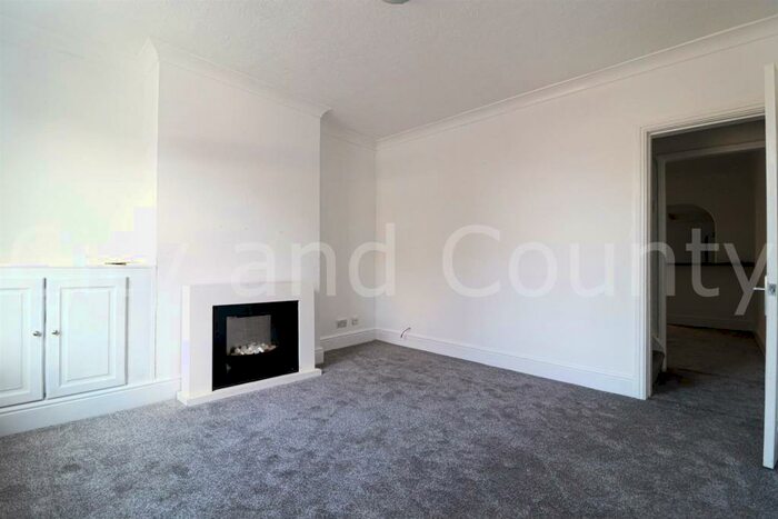 3 Bedroom Semi-Detached House To Rent In High Street, Peterborough, PE2