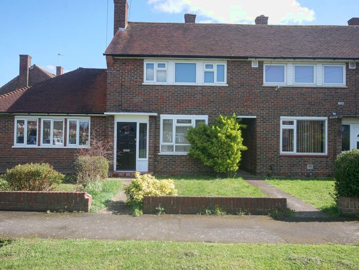 2 Bedroom Terraced House To Rent In Trelawney Avenue, Langley, Slough SL3
