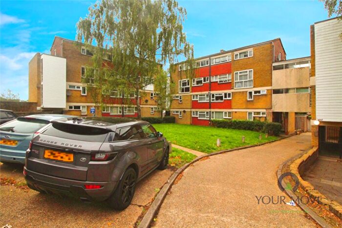 1 Bedroom Flat For Sale In Fennycroft Road, Hemel Hempstead, Hertfordshire, HP1