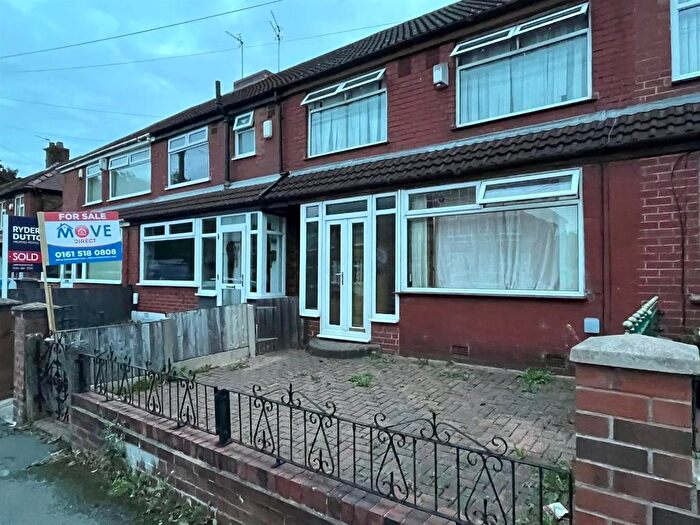 3 Bedroom Terraced House For Sale In Argyll Road, Chadderton, OL9