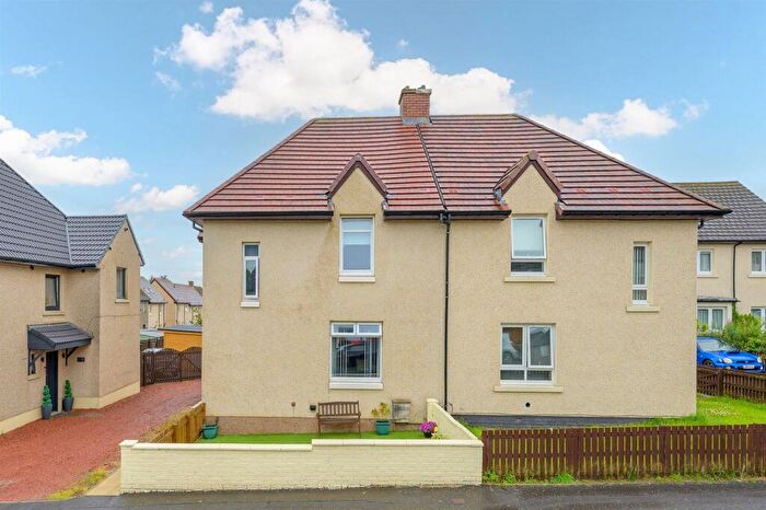4 Bedroom Semi-Detached House For Sale In Bog Road, Whitburn, EH47