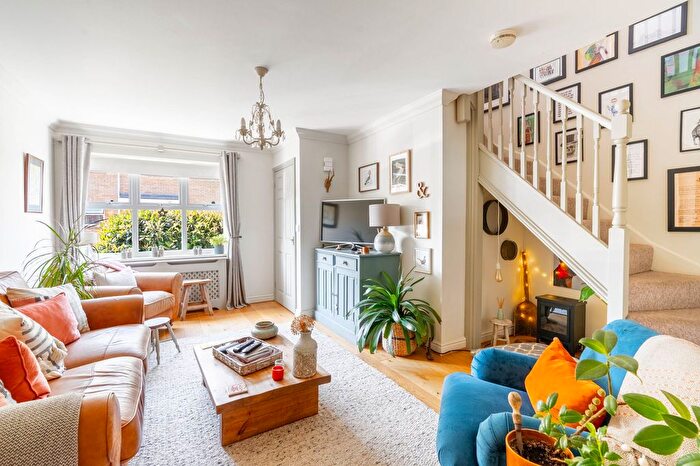 3 Bedroom Semi-detached House For Sale In Coxs End, Over, CB24