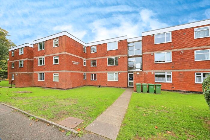 2 Bedroom Flat For Sale In Church Avenue, Stourport-On-Severn, Worcestershire, DY13