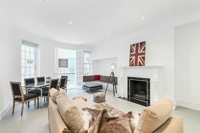 2 Bedroom Flat To Rent In Queen's Gate Gardens, South Kensington, London, SW7