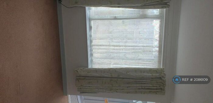 2 Bedroom Flat To Rent In Valley Rd, Pudsey Leeds, LS28