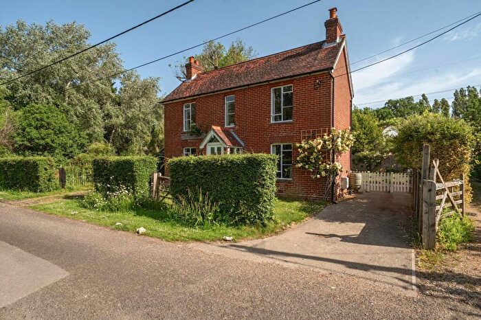 3 Bedroom Detached House For Sale In Ludwells Lane, Waltham Chase, Southampton, Hampshire, SO32