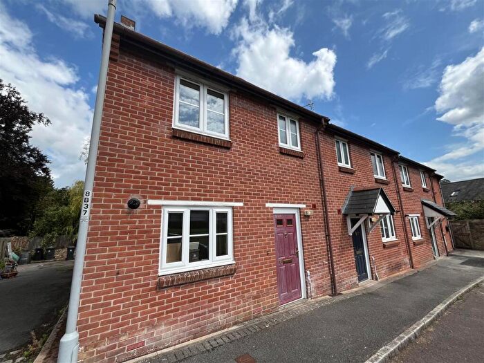 3 Bedroom End Of Terrace House To Rent In Barnes Lane, Beaminster, DT8
