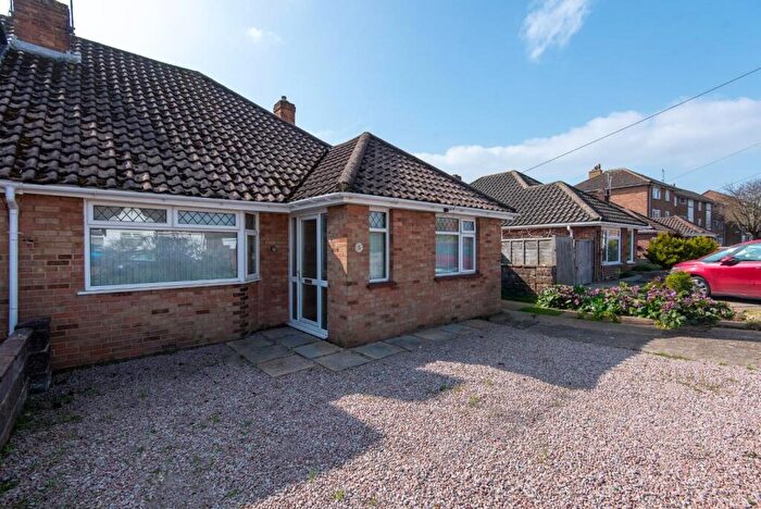 2 Bedroom Semi-Detached Bungalow For Sale In Crabtree Lane, Lancing, BN15