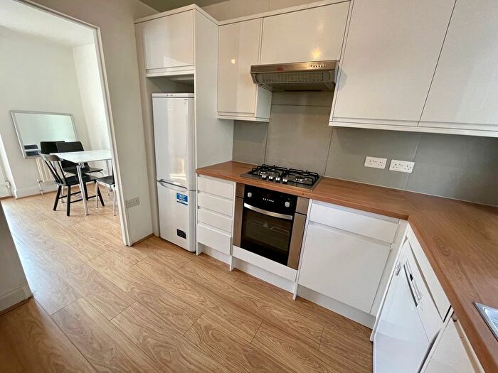 4 Bedroom Terraced House To Rent In St. Pauls Mews, Camden, Kings Cross, West End, Csm, Ucl, Lse, London, NW1