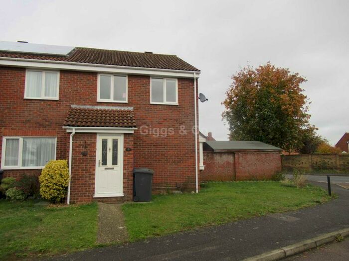 3 Bedroom Semi-Detached House To Rent In Cunningham Way, Eaton Socon, PE19