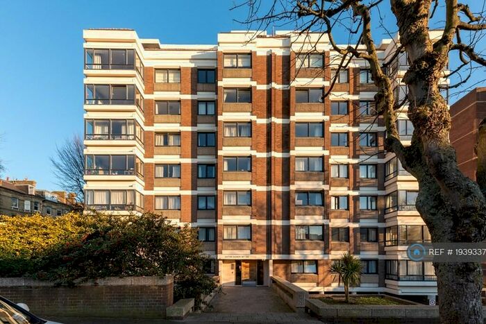 2 Bedroom Flat To Rent In Eaton Gardens, Hove, BN3