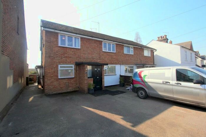 2 Bedroom Ground Maisonette To Rent In Southgate Road, Potters Bar, EN6