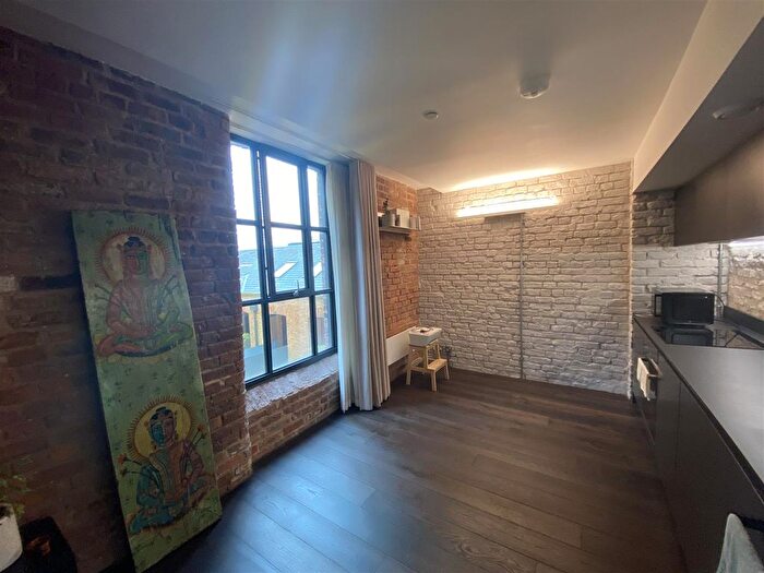 1 Bedroom Flat For Sale In Crusader Mill, Chapeltown St, Manchester, M1