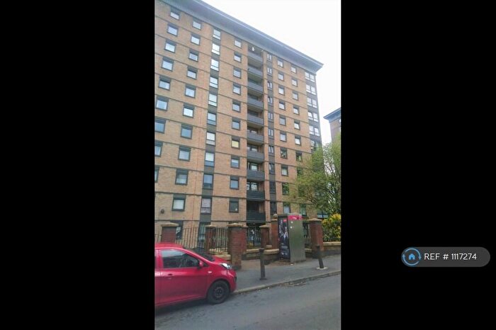 2 Bedroom Flat To Rent In Blackshaw House, Bolton, BL3