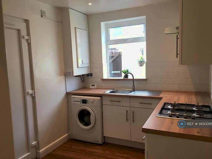 2 Bedroom Terraced House To Rent In Fitzwarren Street, Salford, M6