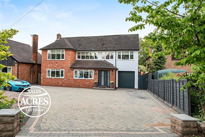 4 Bedroom Detached House For Sale In Kempson Avenue, Sutton Coldfield, B72