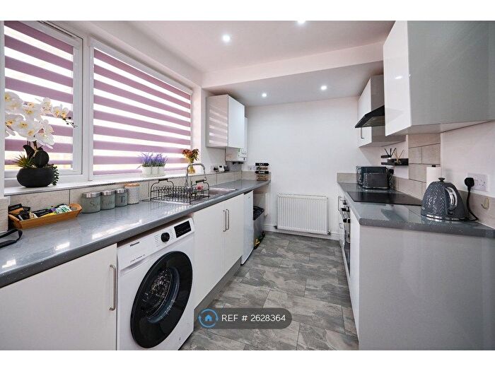 2 Bedroom End Terrace House To Rent In Arbury Avenue, Coventry, CV6