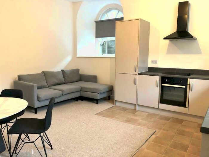 2 Bedroom Flat To Rent In Double Bedrooms, Bathroom Apartment, S6