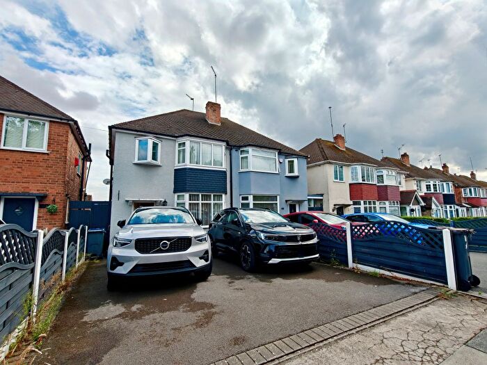 3 Bedroom Semi-Detached House To Rent In College Road, Birmingham, B44