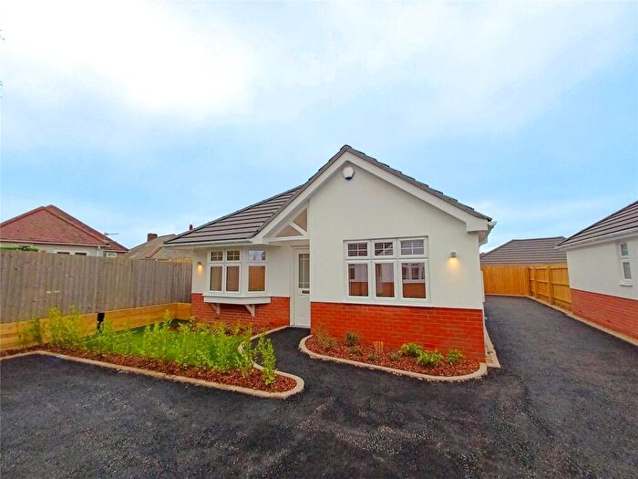 2 Bedroom Bungalow For Sale In Lacey Crescent, Parkstone, Poole, Dorset, BH15