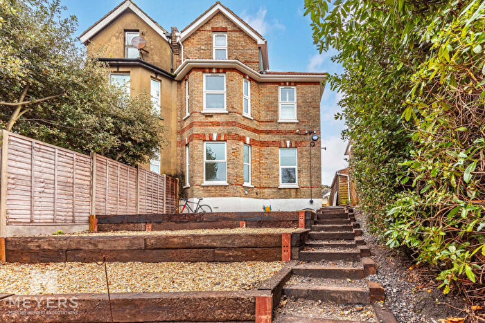 1 Bedroom Flat To Rent In Carlton Road, Bournemouth, BH1