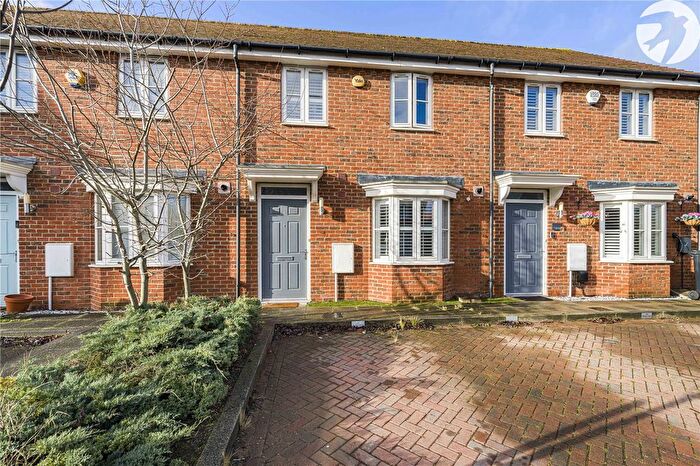 3 Bedroom Terraced House For Sale In Walker Close, Castle Hill, Ebbsfleet Valley, Swanscombe, DA10