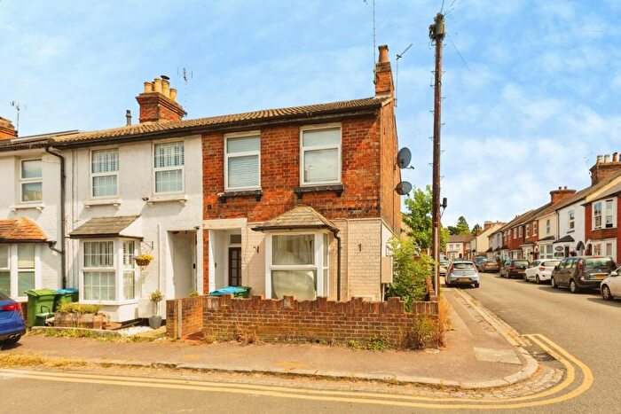 2 Bedroom Maisonette For Sale In West Street, Aylesbury, Buckinghamshire, HP19