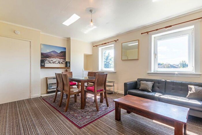 3 Bedroom Flat To Rent In L Ferry Road, Edinburgh, EH4
