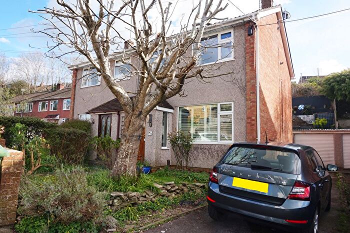 3 Bedroom Semi Detached House For Sale In Jeffries Hill Bottom, Bristol, BS15
