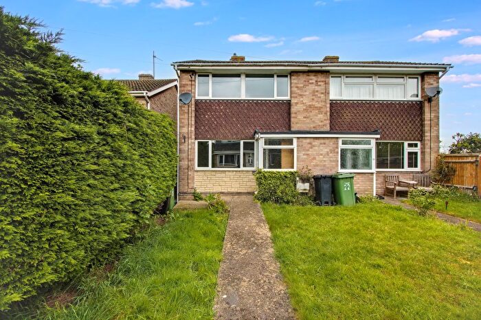 4 Bedroom Semi-Detached House For Sale In Vicarage Close, Chalgrove, Oxford, OX44