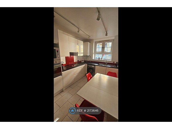 2 Bedroom Flat To Rent In Fenner House, London, E1W