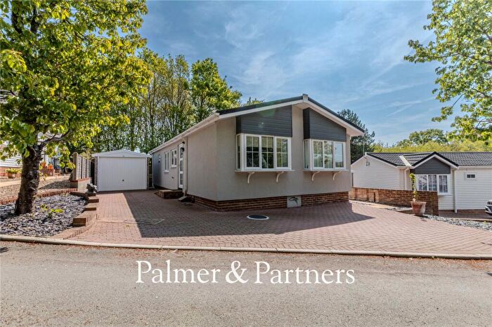 2 Bedroom Park Home For Sale In Main Road, Benhall, Suffolk, IP17