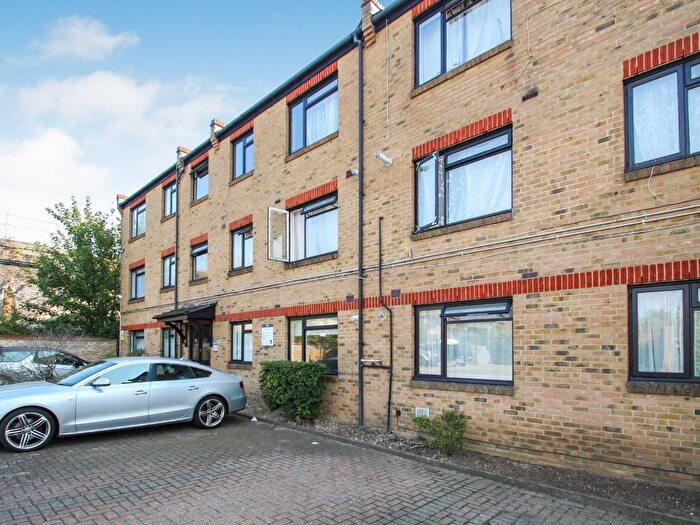 1 Bedroom Flat To Rent In Norman House, Norman Road, Leytonstone, London, E11