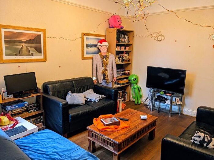 4 Bedroom Terraced House To Rent In Second Avenue, Selly Park, Birmingham, B29