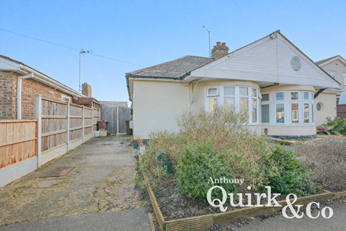 3 Bedroom Semi-Detached Bungalow For Sale In Letzen Road, Canvey Island, SS8