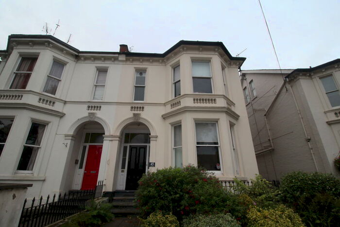 1 Bedroom Flat To Rent In Avenue Road, Leamington Spa, CV31