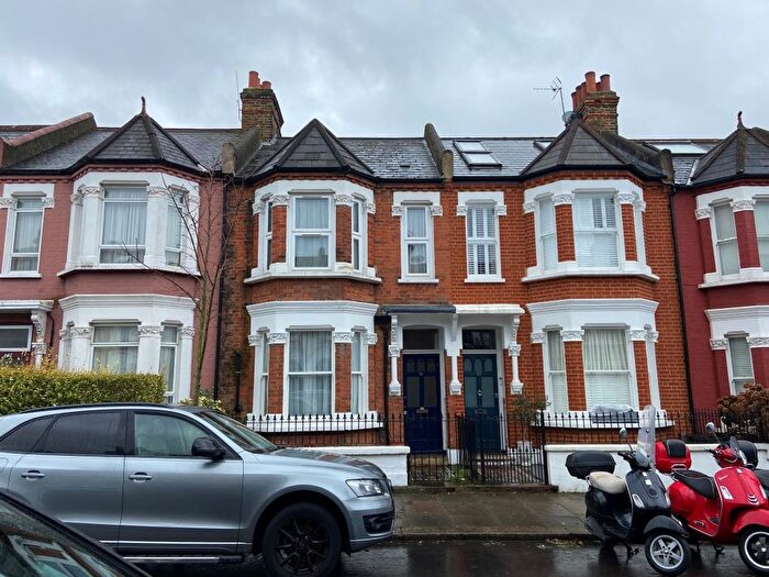 2 Bedroom Flat For Sale In A Cicada Road, Wandsworth, London, SW18