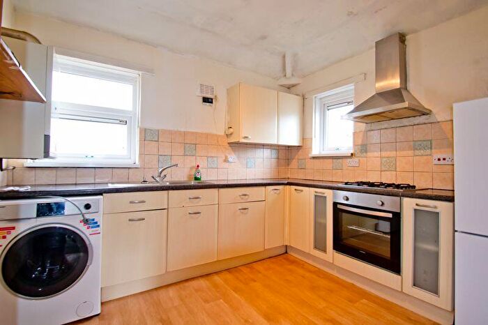 2 Bedroom Flat To Rent In Surrey Street, Leicester, LE4