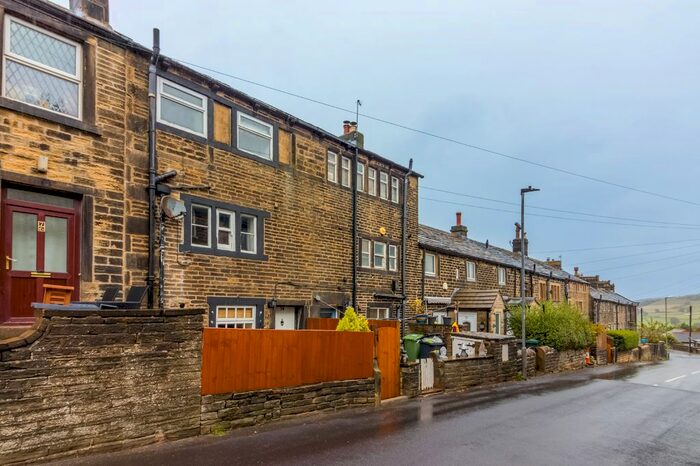 1 Bedroom Terraced House To Rent In Paris Road, Scholes, Holmfirth, HD9