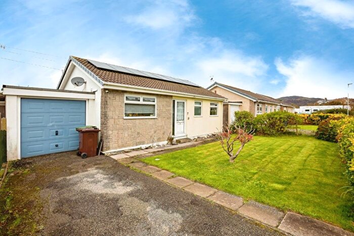 3 Bedroom Detached Bungalow For Sale In Heol Y Cader, Fairbourne, LL38
