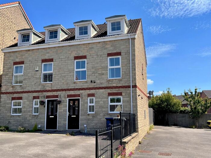 3 Bedroom Semi-Detached House To Rent In Verona Rise, Darfield, Barnsley, S73