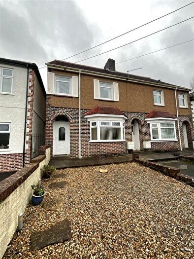 3 Bedroom Semi-Detached House For Sale In Pontamman Road, Ammanford, SA18