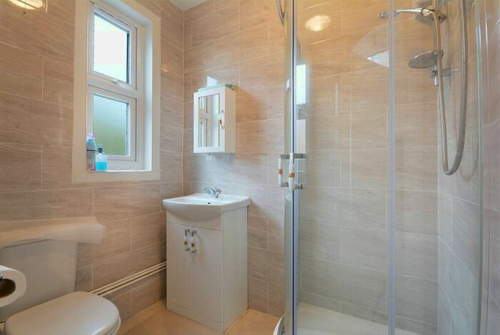 1 Bedroom Flat To Rent In Preston Close, Elephant And Castle, SE1