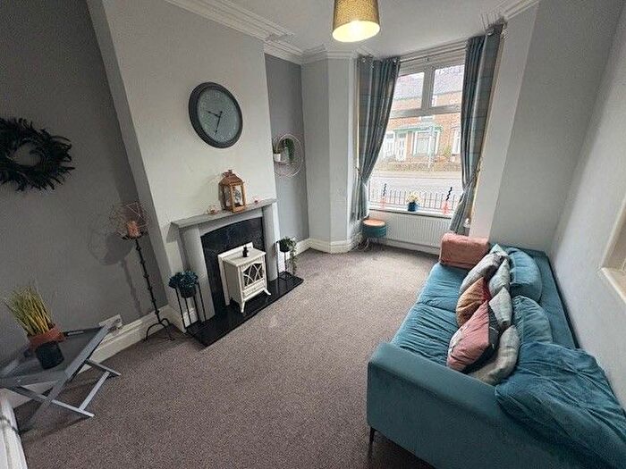 2 Bedroom Terraced House For Sale In Brunshaw Road, Burnley, BB10