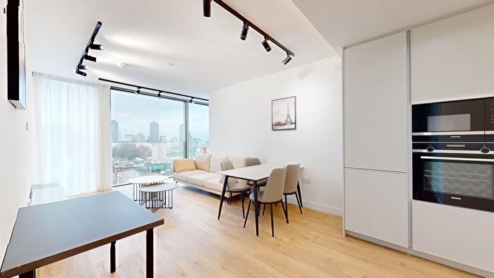 3 Bedroom Flat To Rent In Carrera Tower, Bollinder Place, EC1V