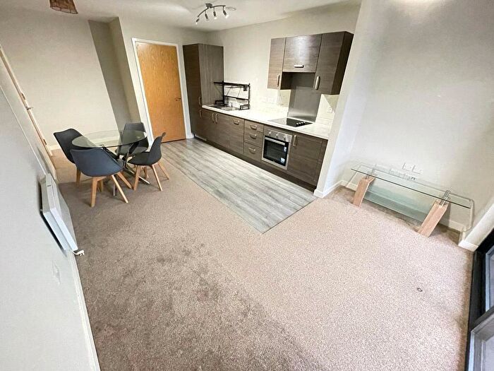 2 Bedroom Flat To Rent In Adelphi Wharf A, Adelphi Street, Salford, Greater Manchester, M3
